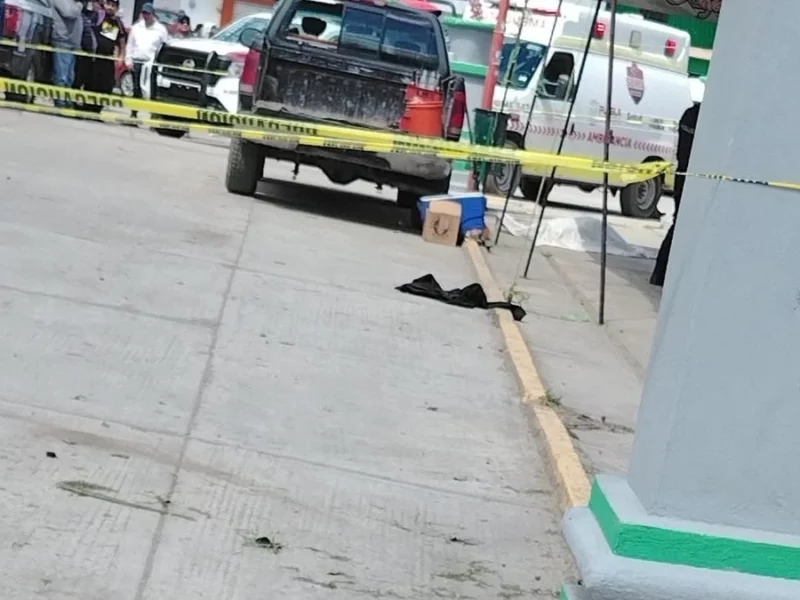 Ejecutan a comerciante en la plaza principal de San Rafael Tlanalapan, en Texmelucan