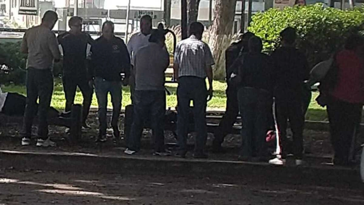 Estudiantes se emborrachan frente al Cenhch y movilizan a cuerpos de emergencia