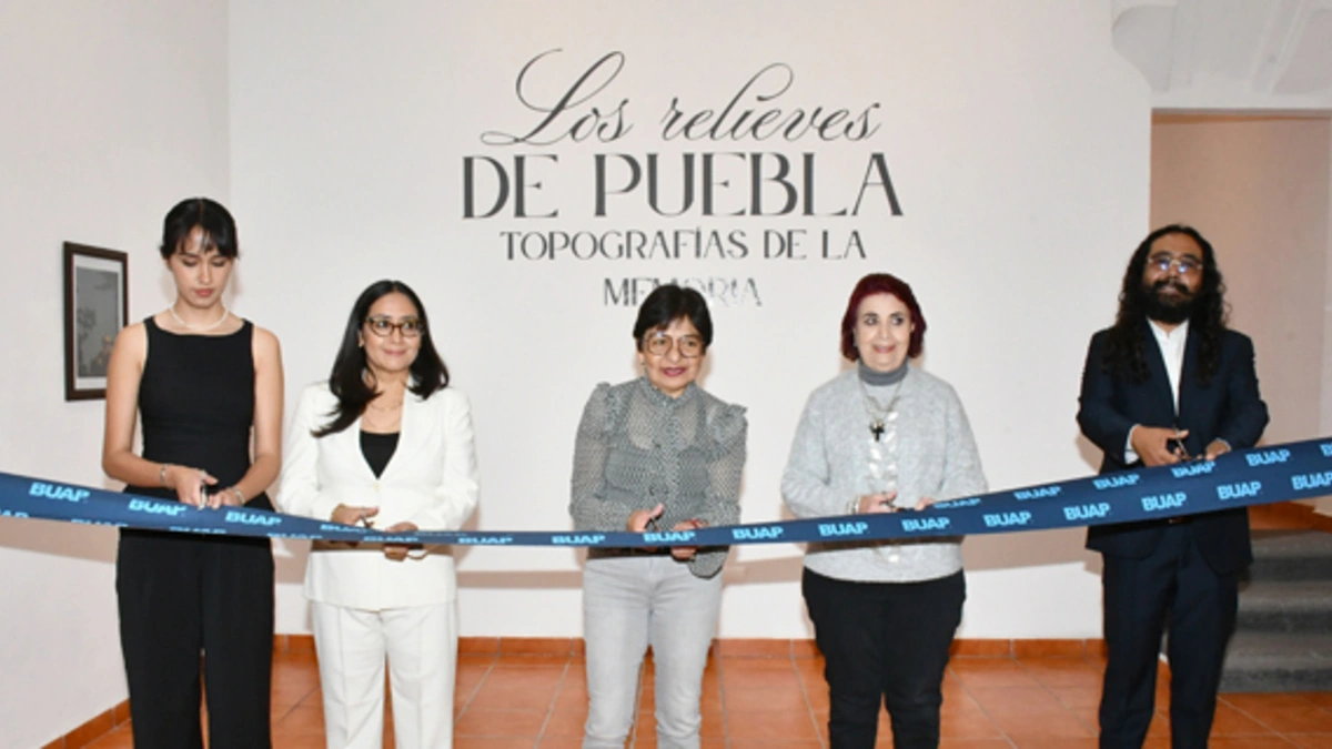 Se inaugura la exposición “Los relieves de Puebla. Topografías de la memoria”