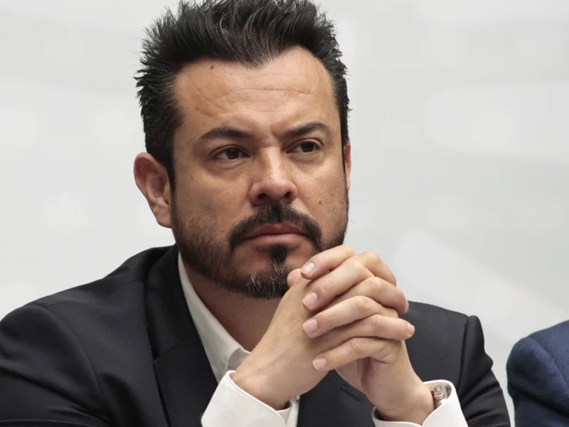 García Parra revela que la delegada de Bienestar presentó carta de no antecedentes penales