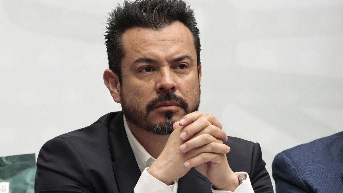 García Parra revela que la delegada de Bienestar presentó carta de no antecedentes penales