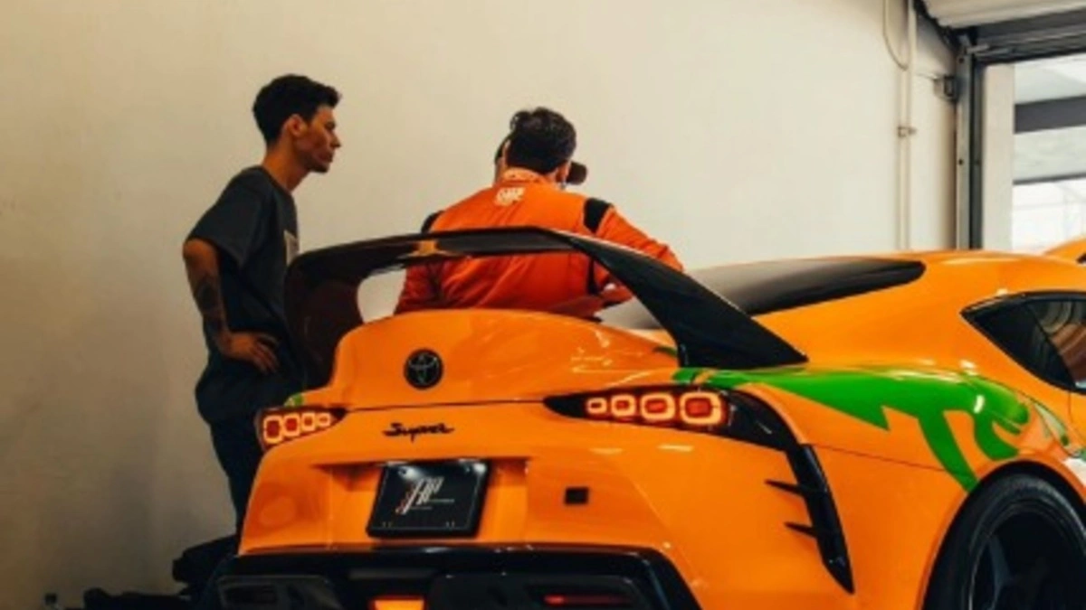 Influencer recibe brutal golpiza mientras tuneaba un BMW en Puebla