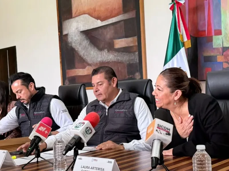 Armenta toma protesta a Laura Artemisa como titular de Bienestar