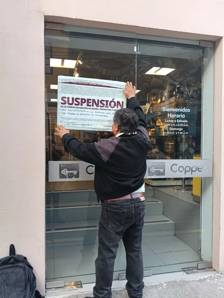 No sólo suspendieron otro estacionamiento en Cholula por infracciones a la Ley Federal del Consumidor , sino también un COppel.
