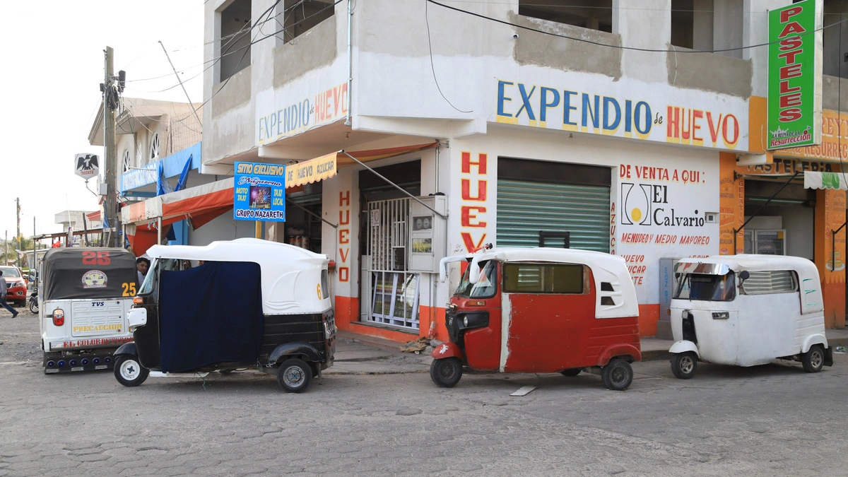 Diputado defiende los mototaxis y dice que es inviable reemplazarlos con bicicletas