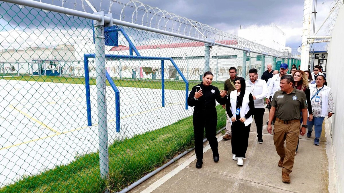 CDH detecta falta de medicamentos y atención médica en el penal femenil de Ciudad Serdán  