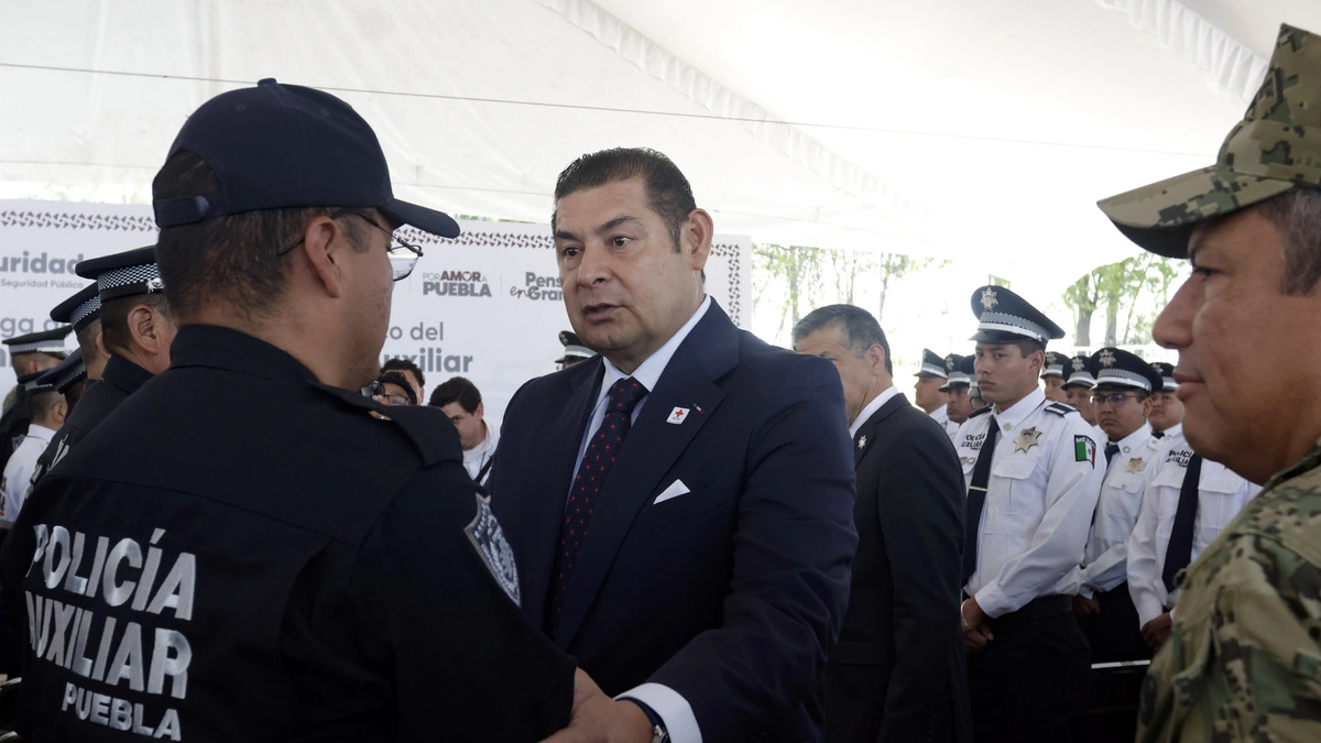 Armenta propone reforma para que director de la Policía Auxiliar sea un militar
