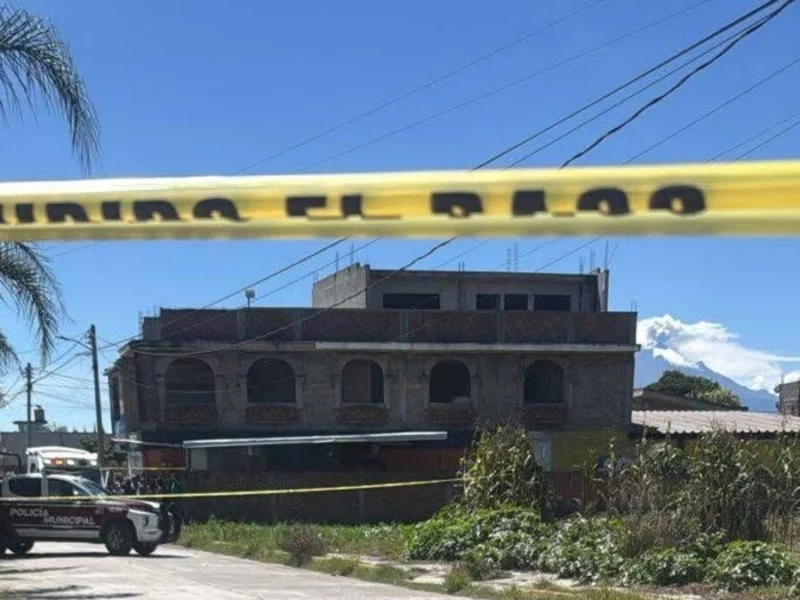 Policía de Coronango mata a hombre que lo agredió con un machete