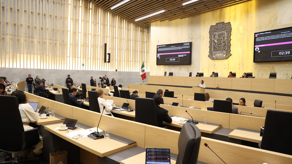 Congreso de Puebla “palomea” reformas constitucionales federales sobre extorsión y GN