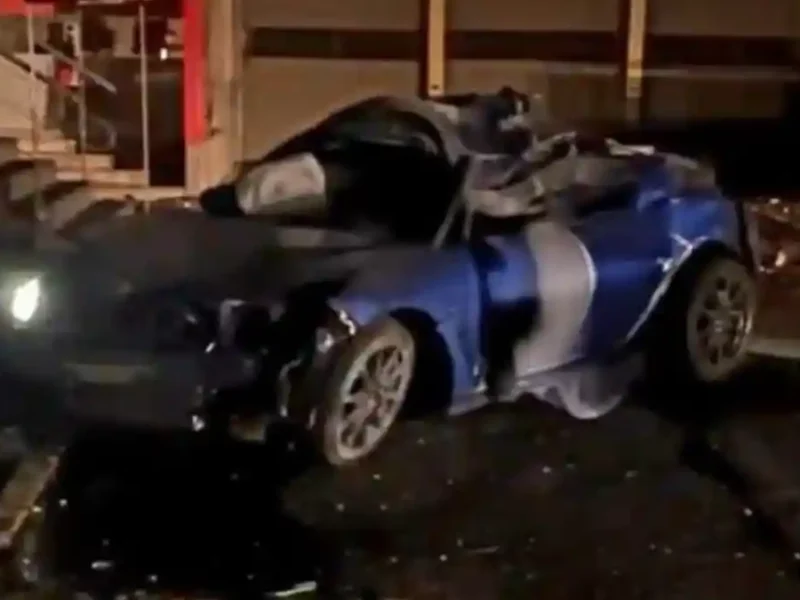 Aparatoso accidente en la Vía Atlixcáyotl deja a un joven de 21 años muerto.