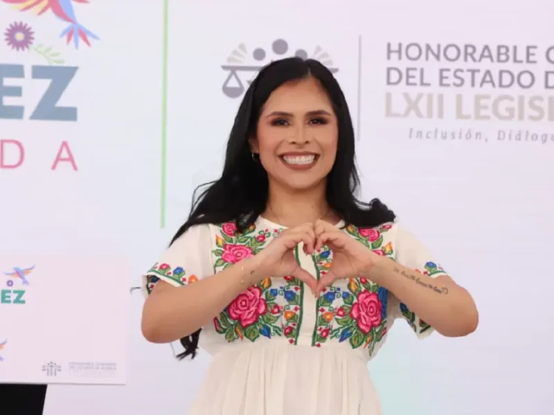 El servicio público se honra con hechos: Kathya Sánchez al presentar su Primer Informe Legislativo