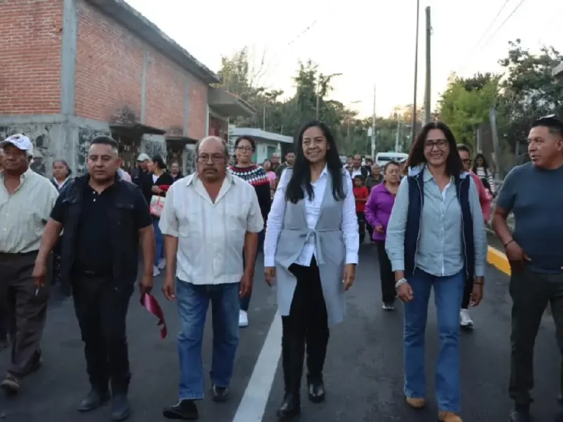 Ariadna Ayala entrega obra con sentido social en La Magdalena Axocopan