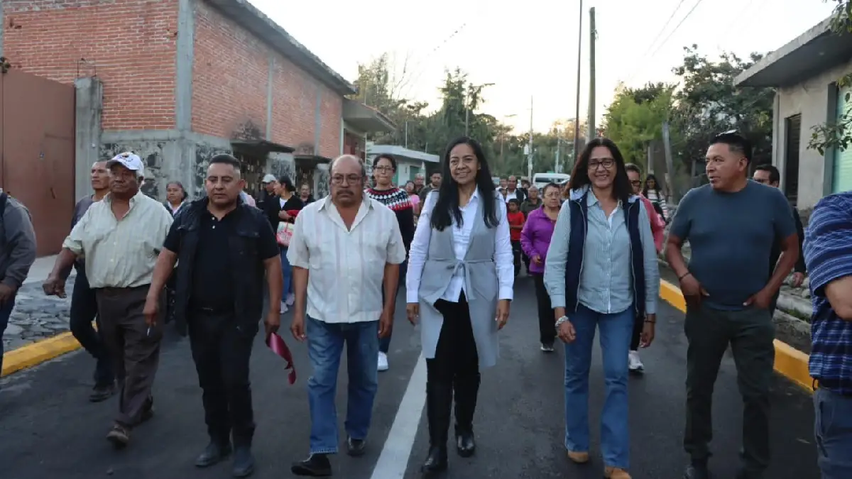 Ariadna Ayala entrega obra con sentido social en La Magdalena Axocopan