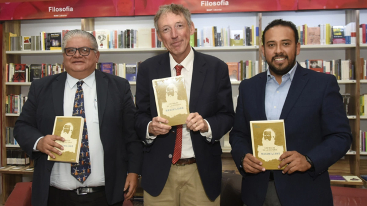Presentan “Los malos de la historia: Maximiliano”, obra del historiador español, Will Fowler