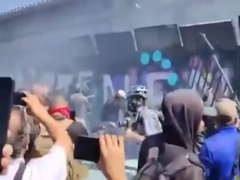 Marcha de la Generación Z en la CDMX se sale de control.