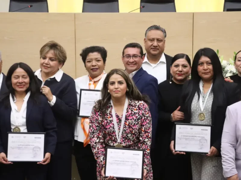 Congreso del Estado entrega la Medalla al Mérito Docente Juan C. Bonilla