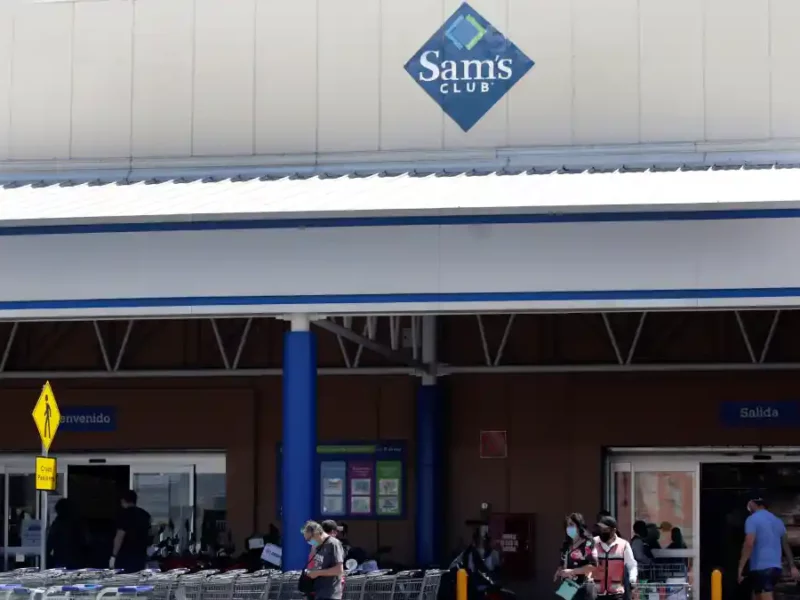 Entrada del Sam´s Club La Noria.