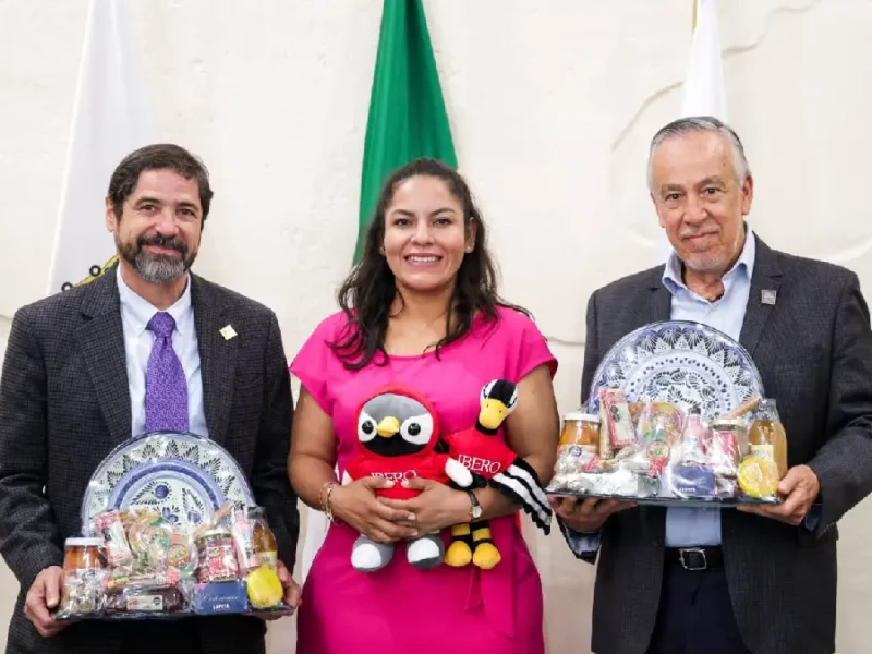 Fortalece Lupita Cuautle vinculación con Universidad Ibero Puebla.