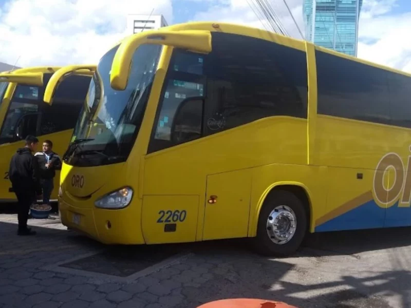 Asaltan terminal de Autobuses Oro en la Vía Atlixcáyotl  
