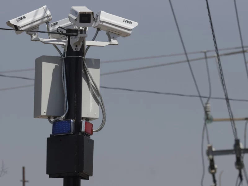 Instalarán en Puebla capital postes de alumbrado con cámaras y botones de pánico  
