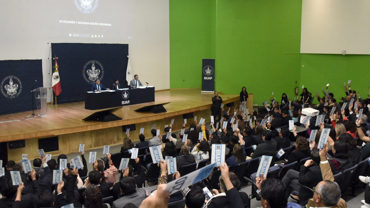Consejo Universitario aprueba calendario escolar 2026 de la BUAP