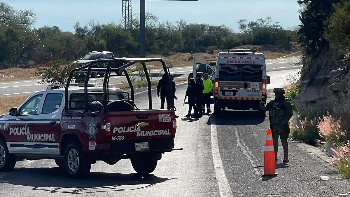 Hallan el cuerpo de un hombre sobre la autopista Cuacnopalan-Oaxaca
