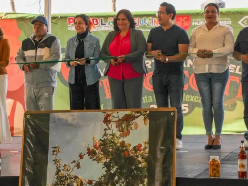 Shamy Spezia encabeza entrega de apoyos alimentarios a población vulnerable en Huejotzingo
