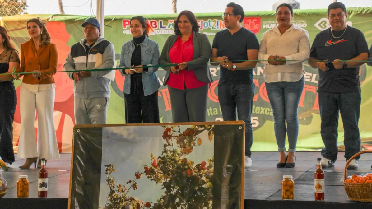 Shamy Spezia encabeza entrega de apoyos alimentarios a población vulnerable en Huejotzingo