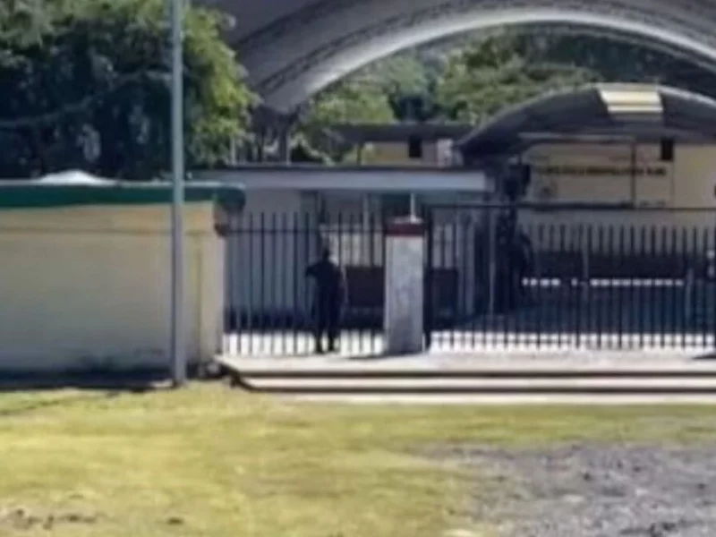 Sorprenden a estudiante del CBTA número 185 con un arma de fuego