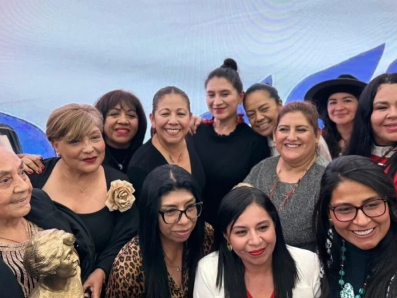 Ellas son las ganadoras del Premio Carmen Serdán 2025