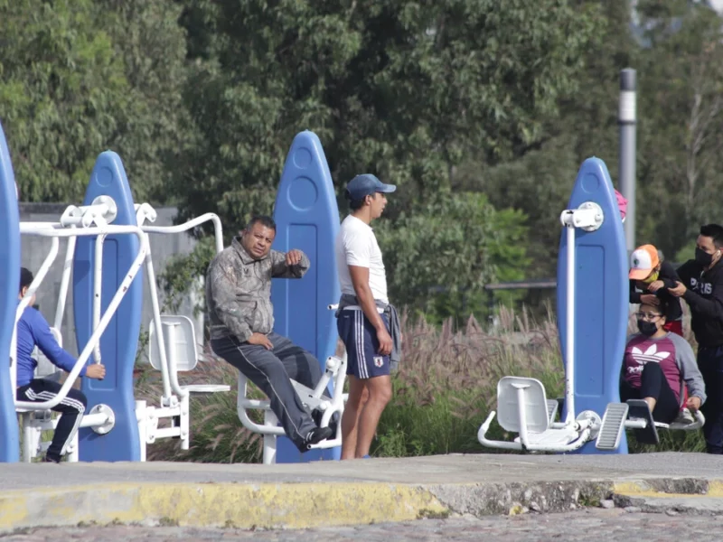 Retirarán de los parques en Puebla juegos infantiles y gimnasios en mal estado  