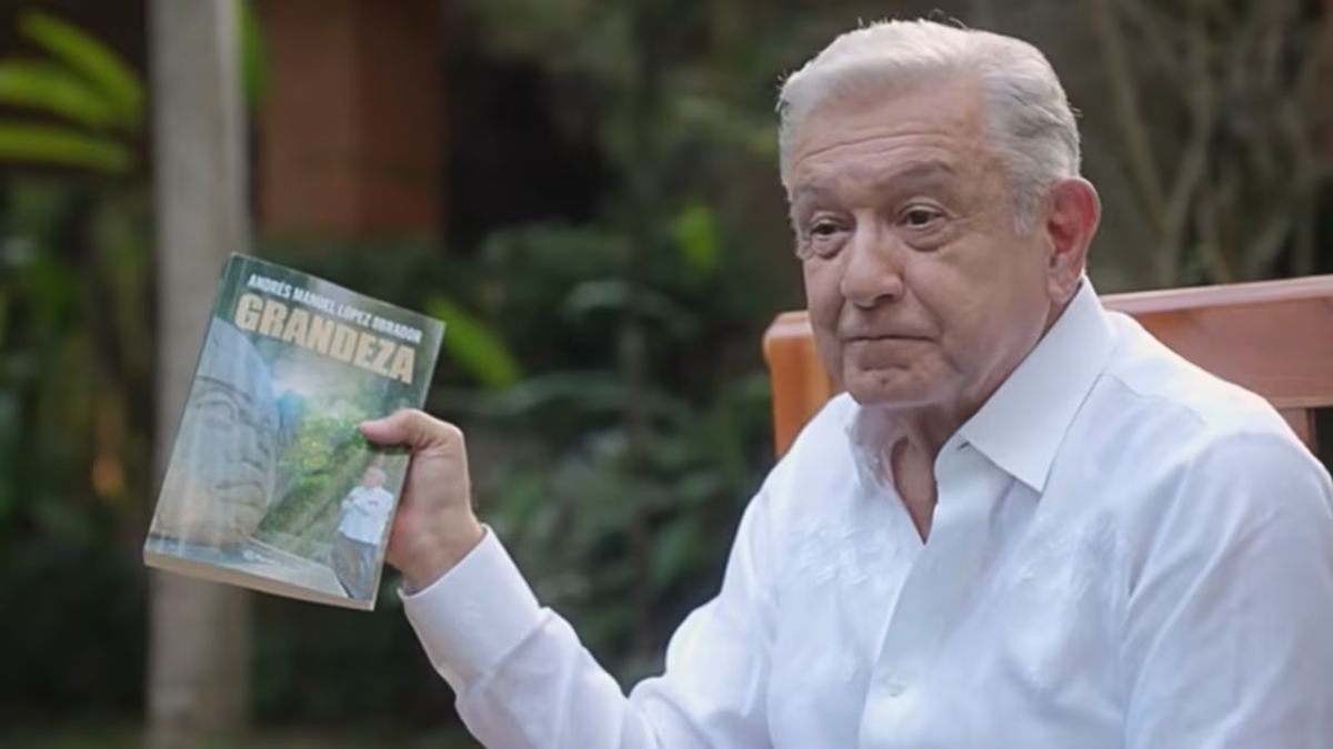 Sheinbaum convoca a celebración por 7 años de la 4T en el zócalo de CDMX