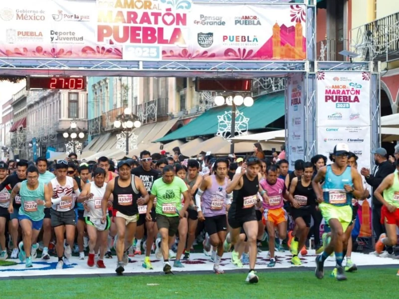 Maratón Puebla 2025 reúne a más de 20 mil corredores