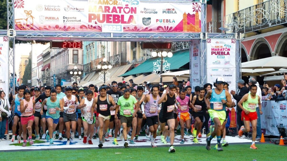 Maratón Puebla 2025 reúne a más de 20 mil corredores