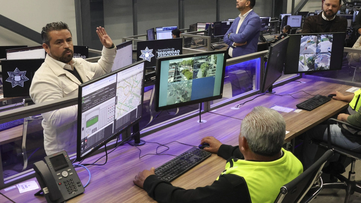 Puebla lleva un 47% de avance en la modernización de los semáforos: Ayuntamiento
