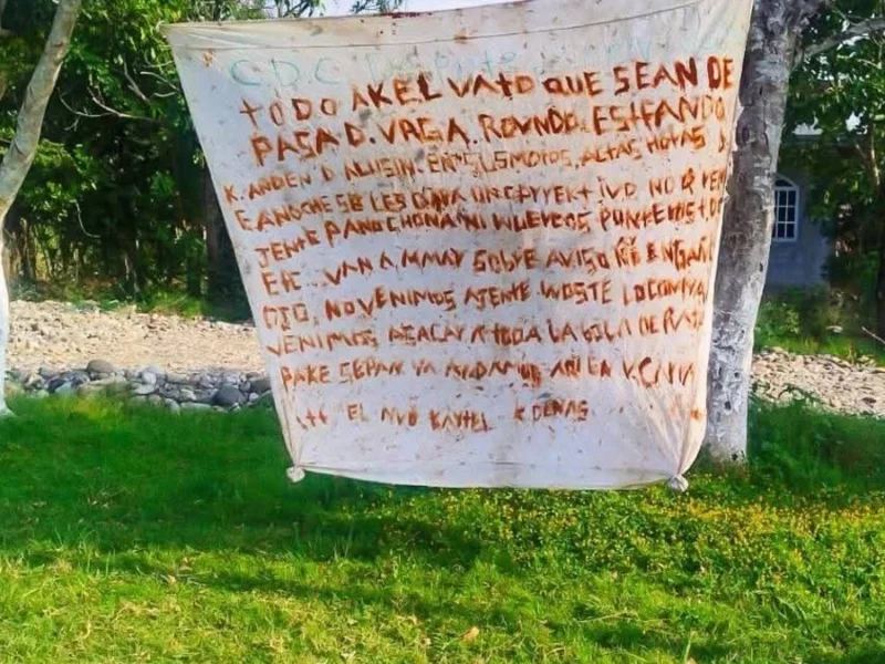 Dejan narcomanta con amenazas en Venustiano Carranza