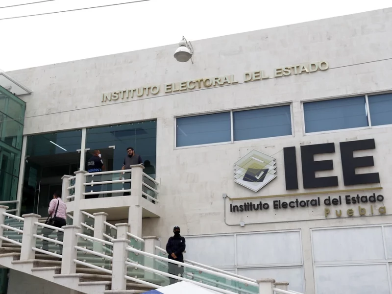 INE designa dos nuevos consejeros para el IEE en Puebla; queda vacante un puesto 