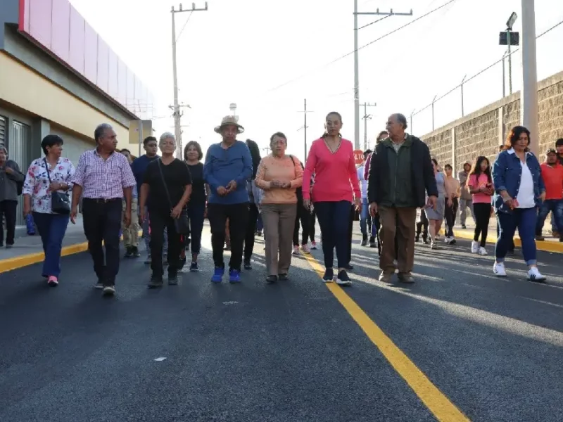 Ariadna Ayala entrega rehabilitación de la carretera a Tianguismanalco en Rancho Gamboa