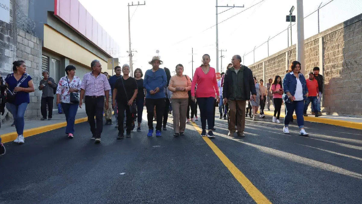 Ariadna Ayala entrega rehabilitación de la carretera a Tianguismanalco en Rancho Gamboa