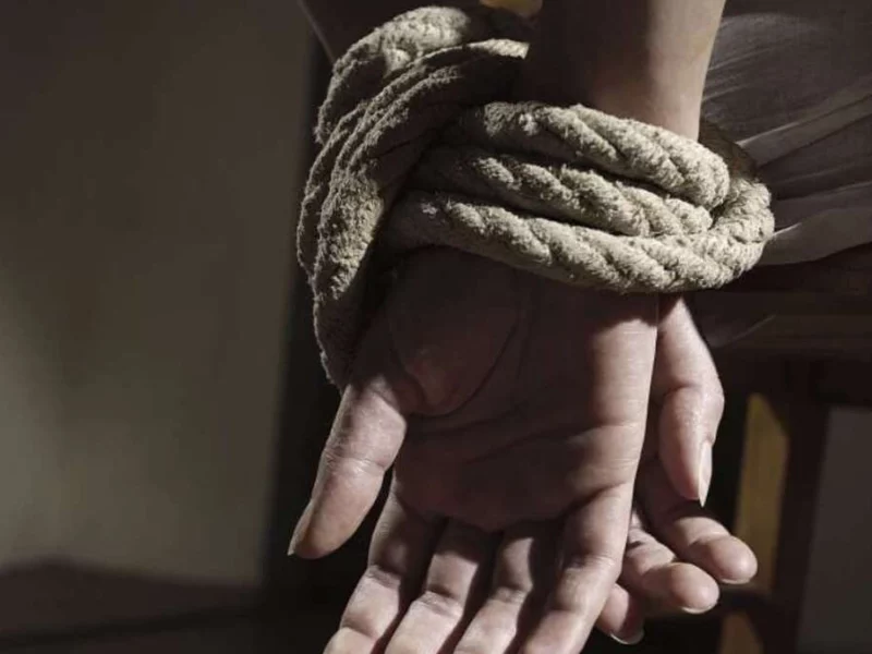 Madre finge su secuestro y el de sus hijos por una deuda en Atlixco 