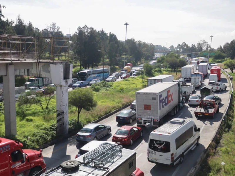 ¿Por qué hay tanto tráfico en la autopista México-Puebla?