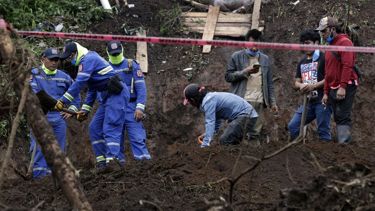 Gobierno federal construirá 850 viviendas para damnificados por lluvias en Puebla 