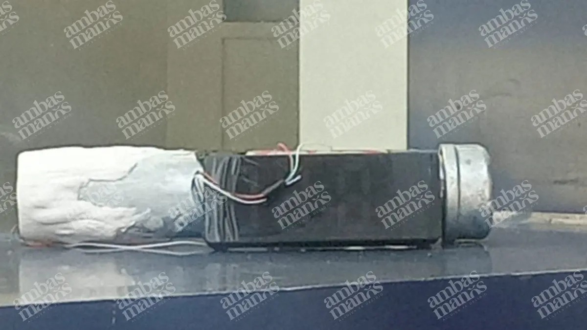 Movilización policiaca por artefacto explosivo en BBVA Bancomer de la 25 Poniente