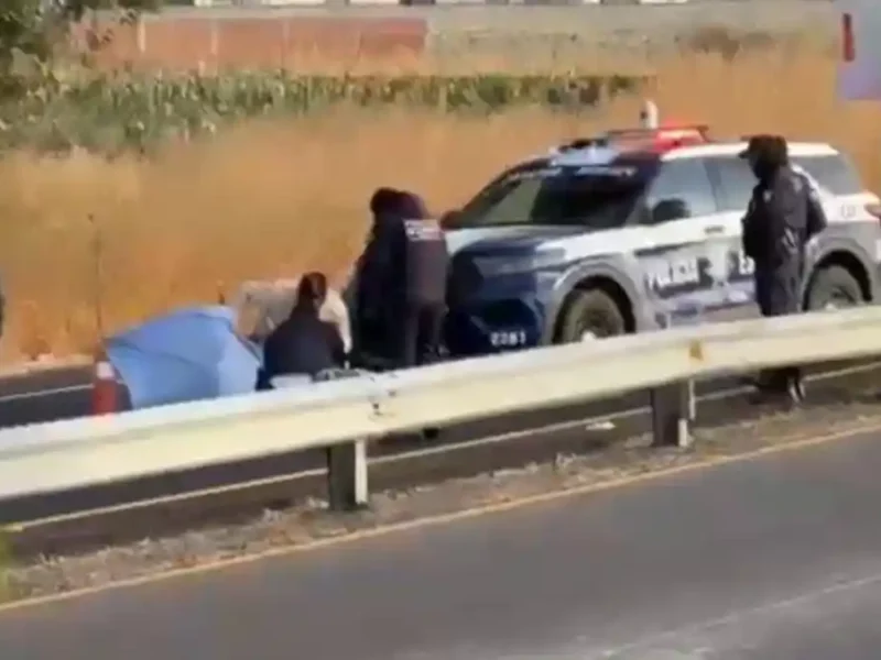 Una persona muere atropellada en la autopista Puebla-Atlixco.