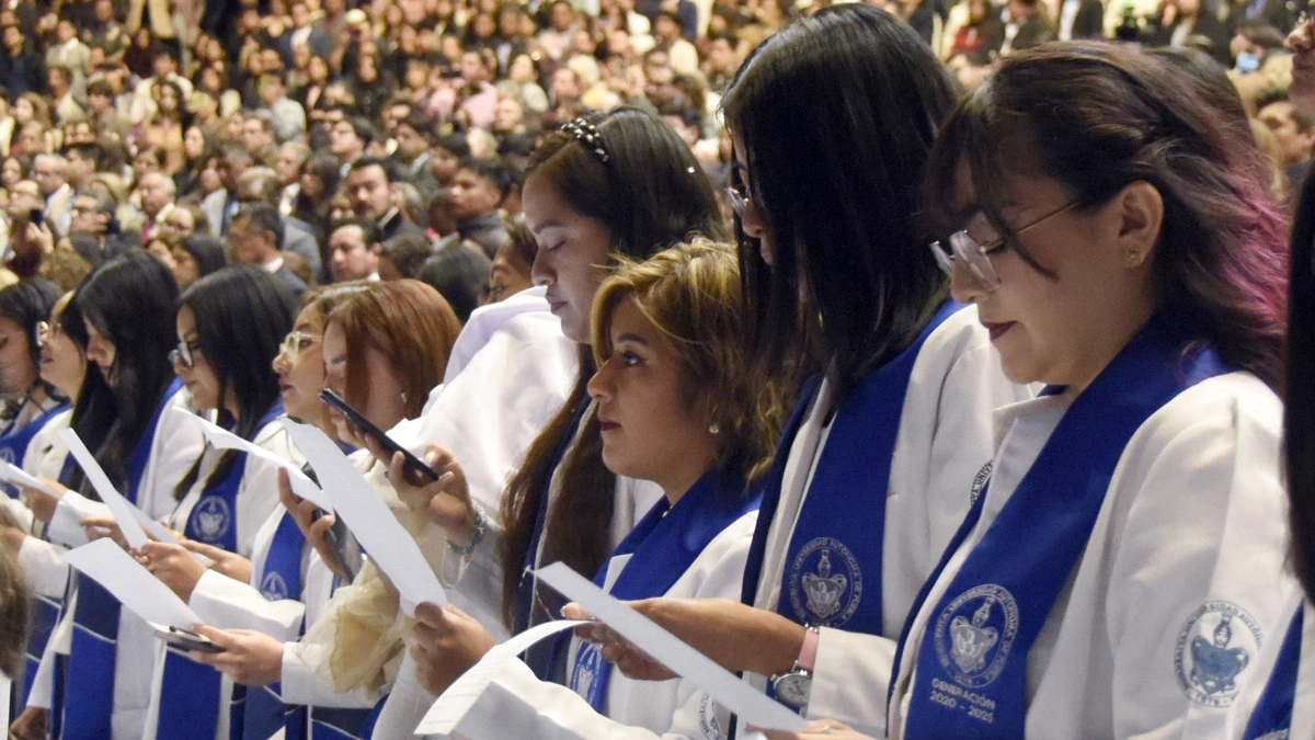 Egresa la generación 2020-2025 de la licenciatura en Medicina de la BUAP