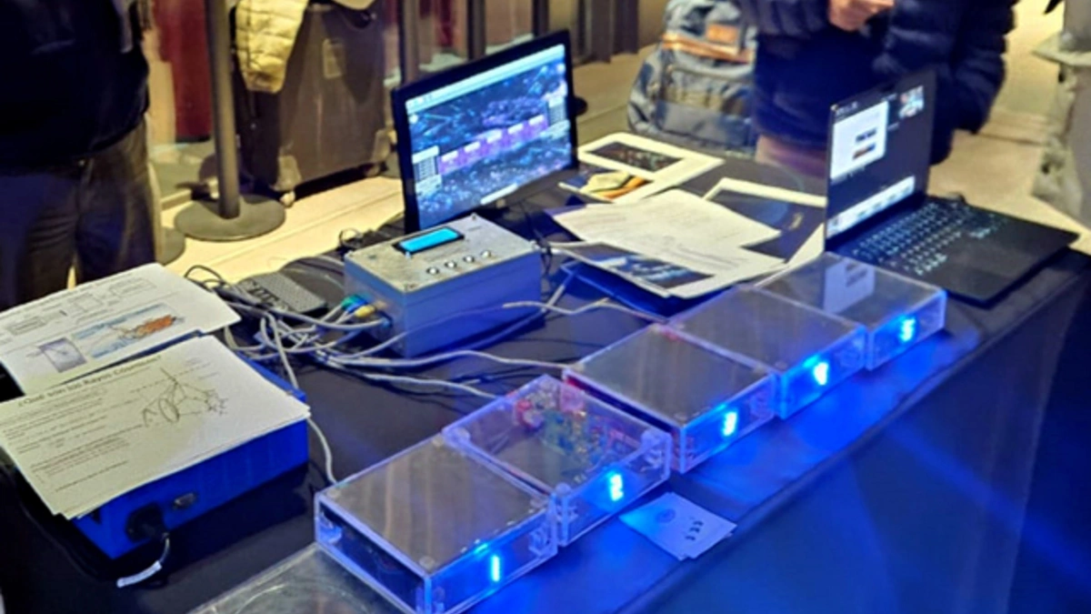 Ciencia y arte se combinan en el Piano Cósmico para acercar la Física de Partículas