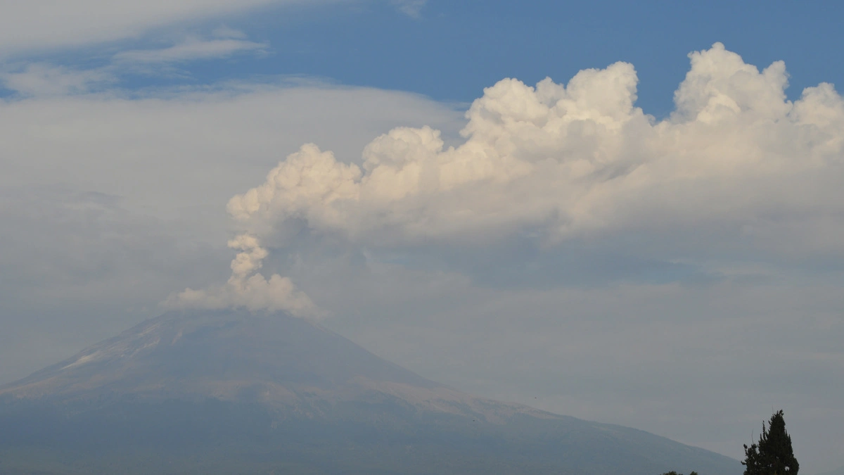 Aumenta la actividad del Popocatépetl en las últimas 24 horas 