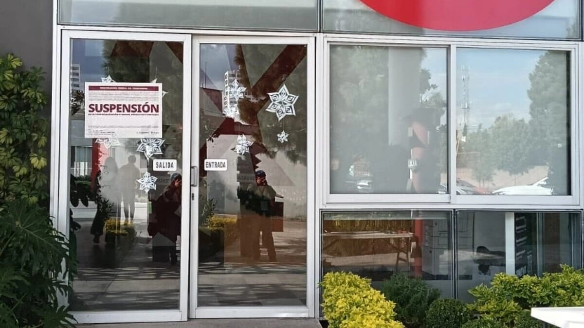 Profeco mantiene suspensión en la Prepa Upaep; no ha solventado irregularidades  