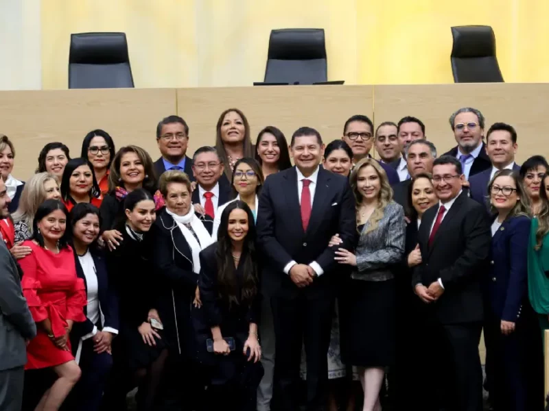 Seguridad, justicia y riqueza comunitaria, los tres pilares de mi administración: Alejandro Armenta en su Primer Informe
