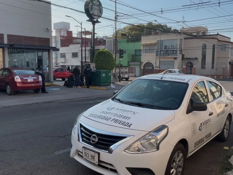 Delincuentes roban pastillas de luz para asaltar el Starbucks de la 25 Oriente 